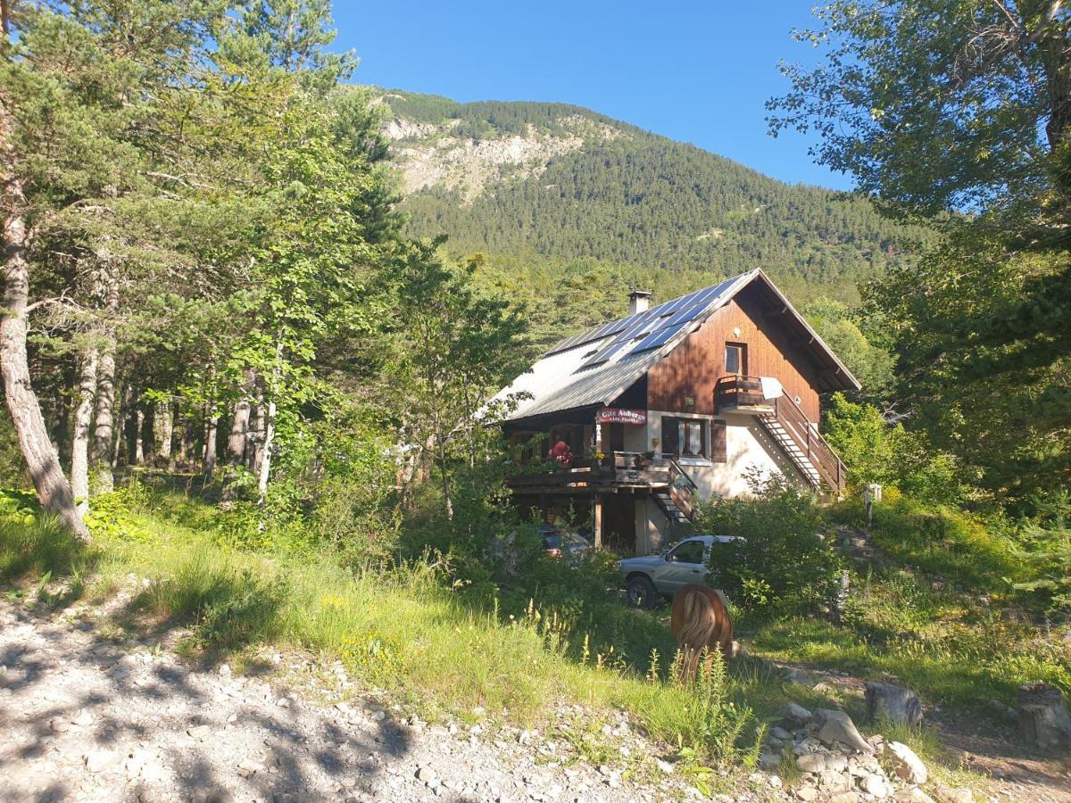 Les Pinees Hotel Chateauroux-les-Alpes Exterior foto